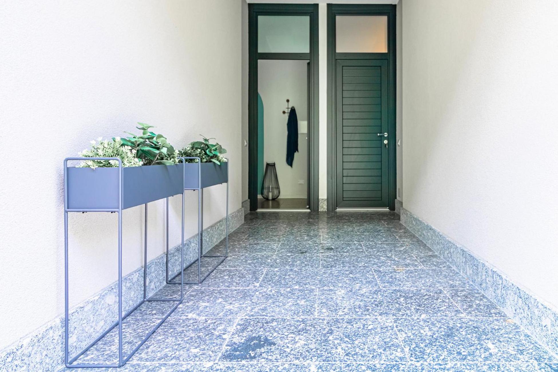 Ninfea Apartments By Wonderful Italy Lezzeno Bagian luar foto