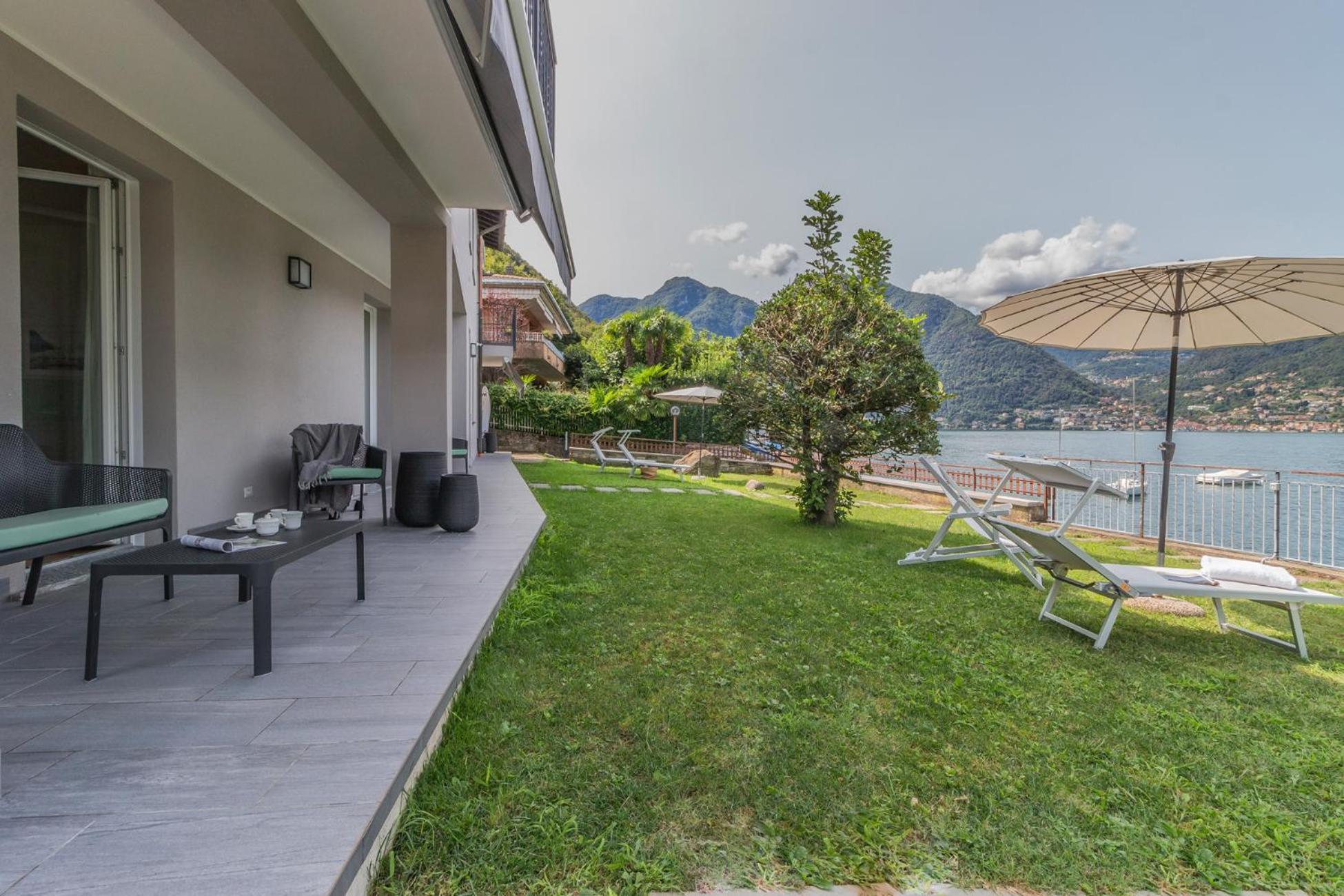 Ninfea Apartments By Wonderful Italy Lezzeno Bagian luar foto